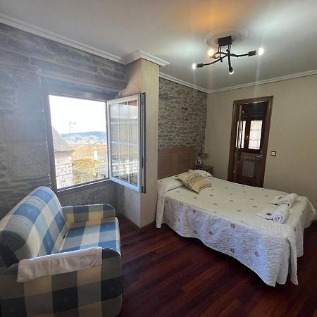 Hotel Caldelas Sacra-Pension Rustica 3 Estrellas Castro Caldelas Extérieur photo